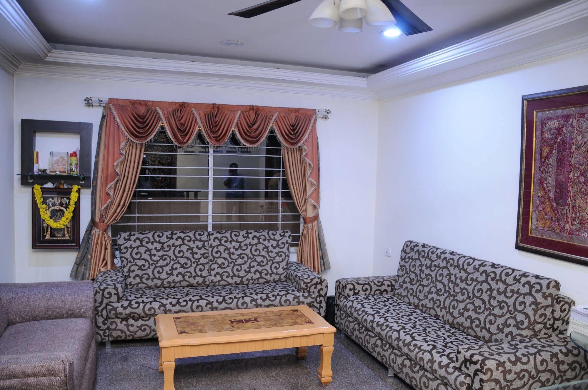 Maple Suites Bangalore Exteriör bild