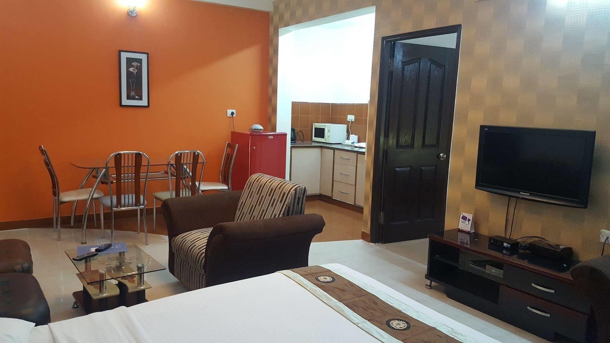 Maple Suites Bangalore Exteriör bild